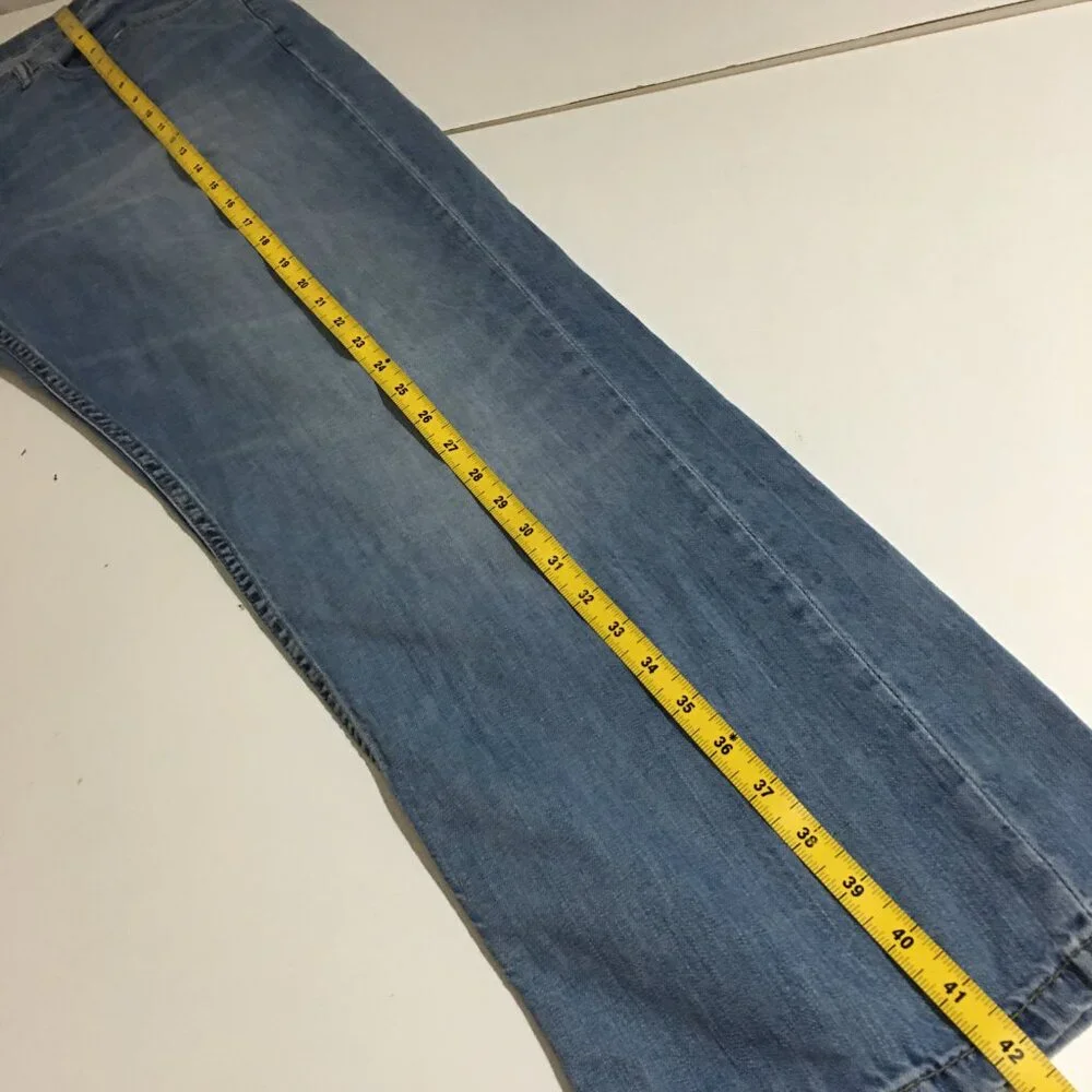Levi's 559 Relaxed Straight Mens Jeans Size 38x30 Light Wash